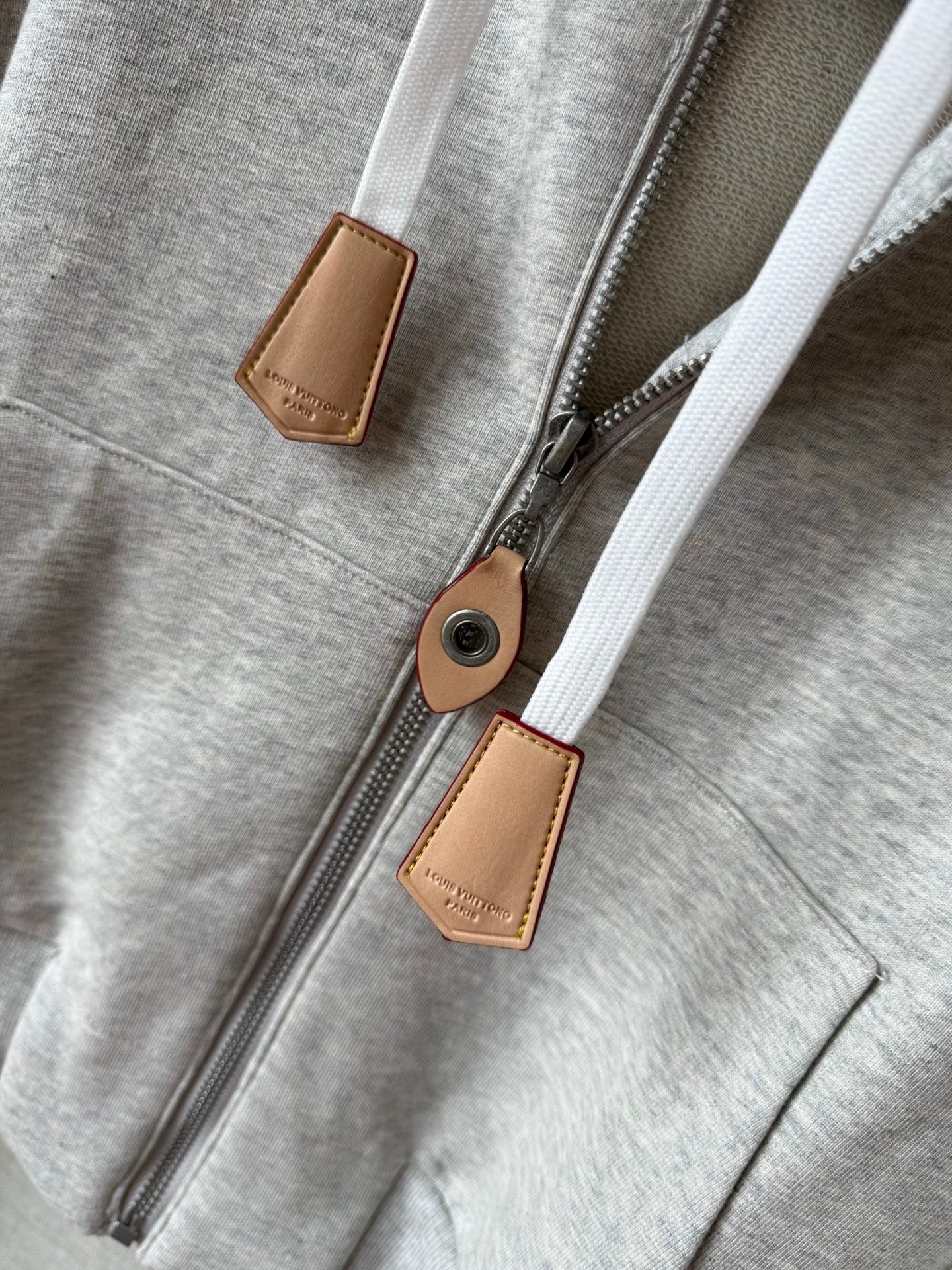 Louis Vuitton Zip hoodie détails cuir