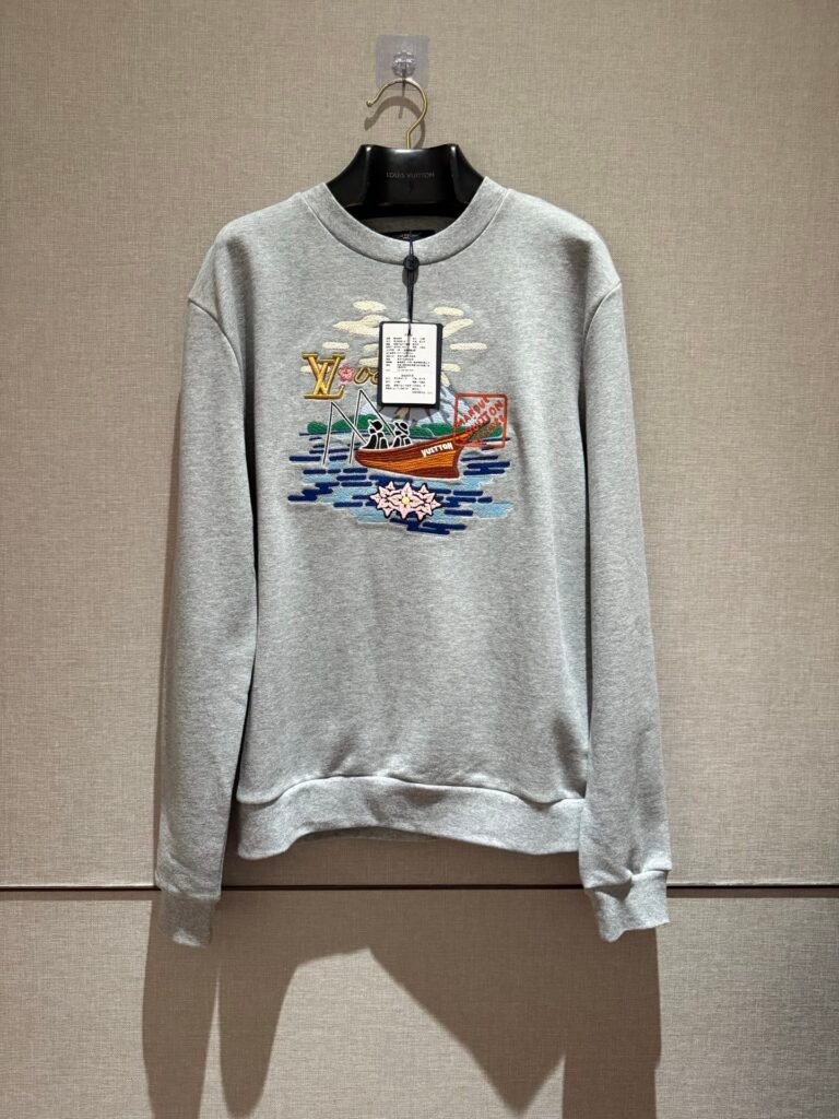 Louis Vuitton Graphic Voyage sweatshirt