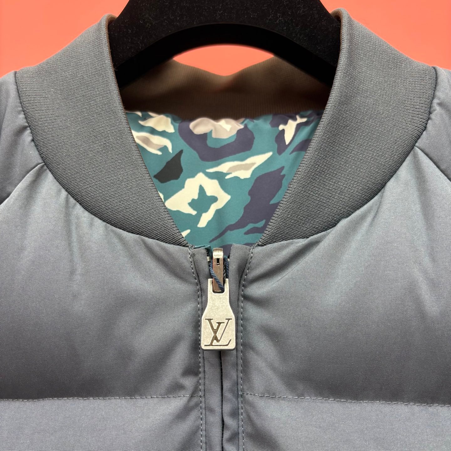Louis Vuitton LV Patch doudoune matelassée