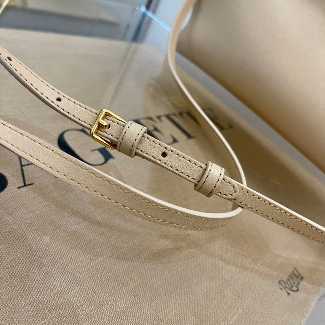 Fendi First petit sac ivoire