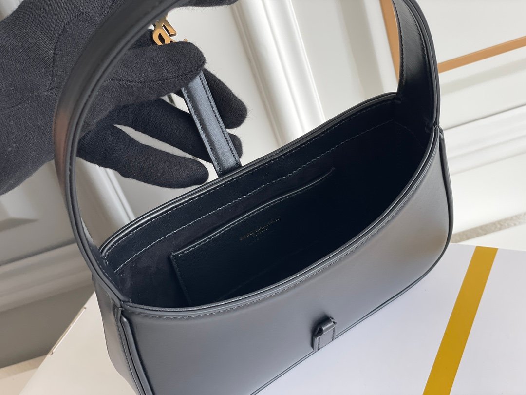 Saint Laurent Le 5 à 7 noir Cassandre