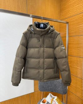 Burberry Doudoune olive à capuche