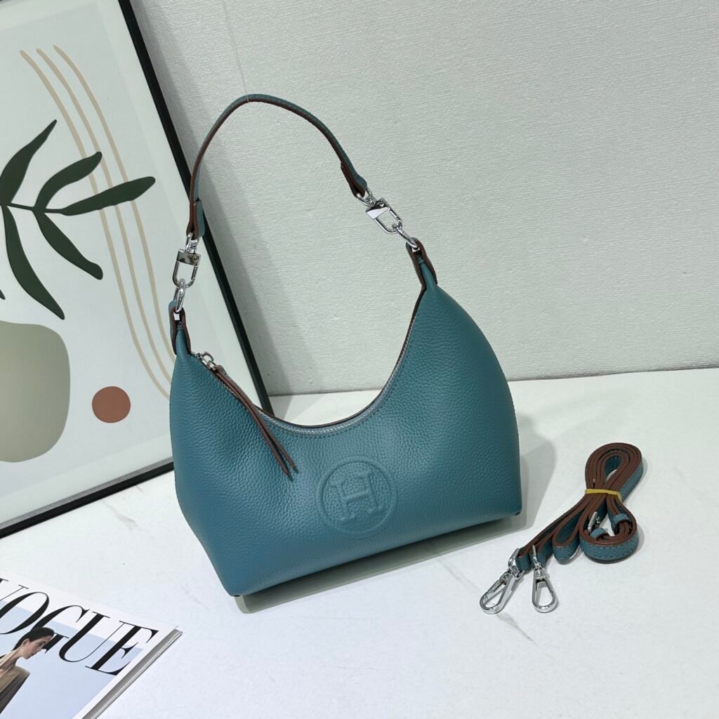 Hermès Sac hobo H embossé