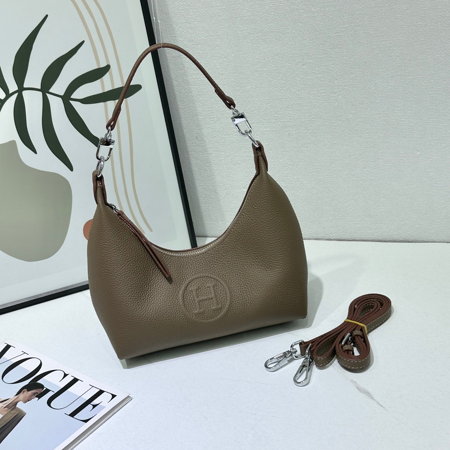 Hermès Sac hobo H embossé – Image 4