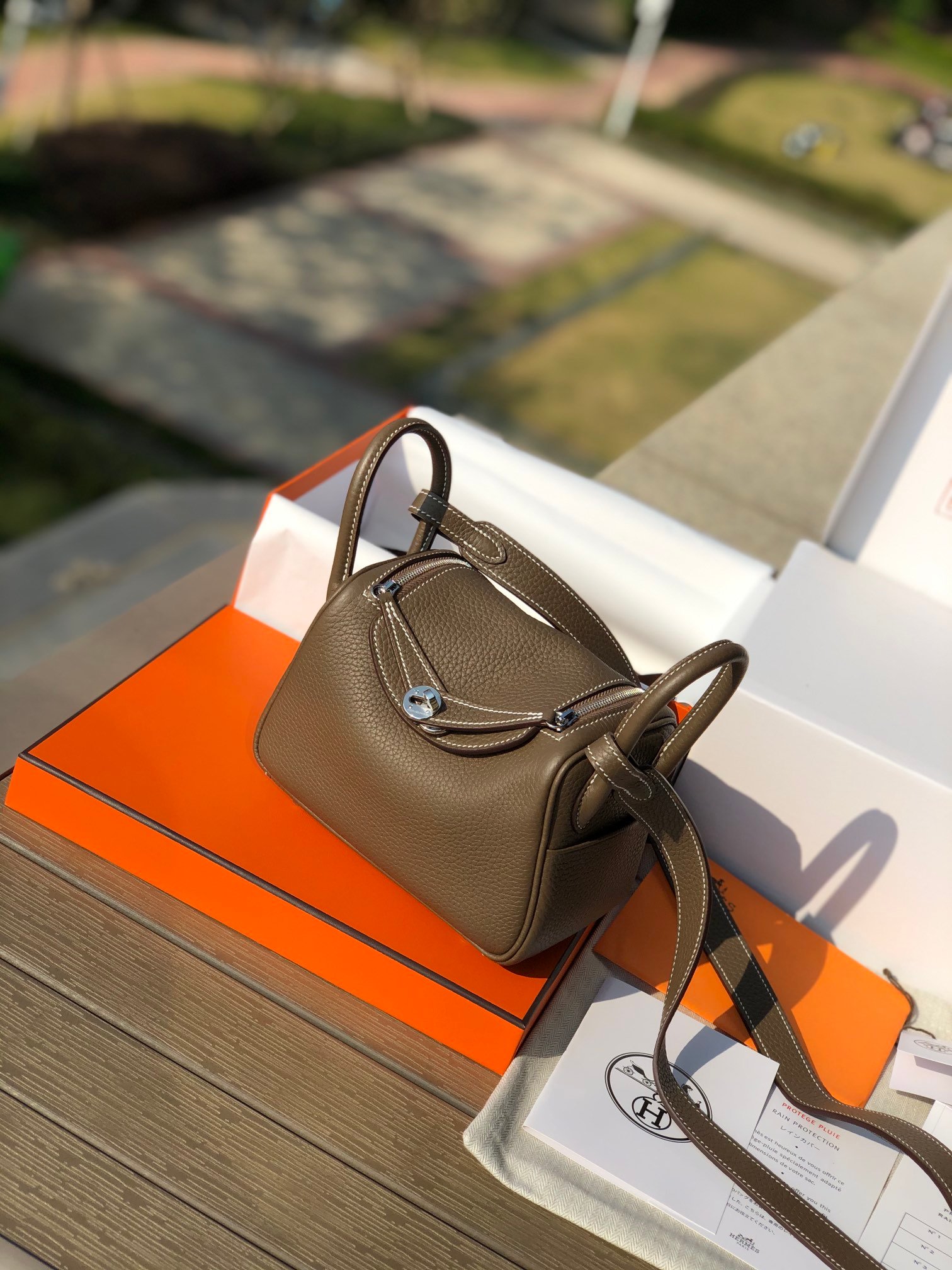 Hermès Lindy II Mini sac étoupe