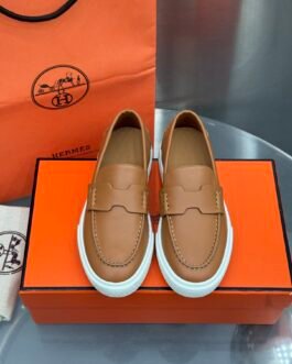 Hermès Job mocassins en cuir camel