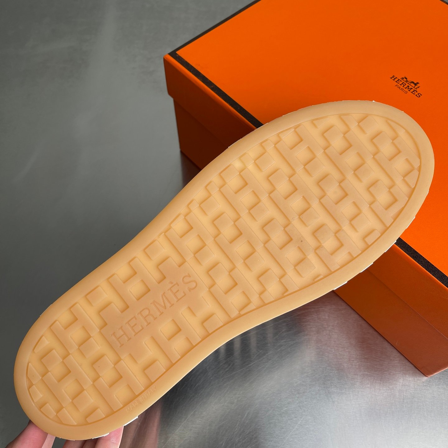Hermès Baskets basses H en toile noire – Image 9