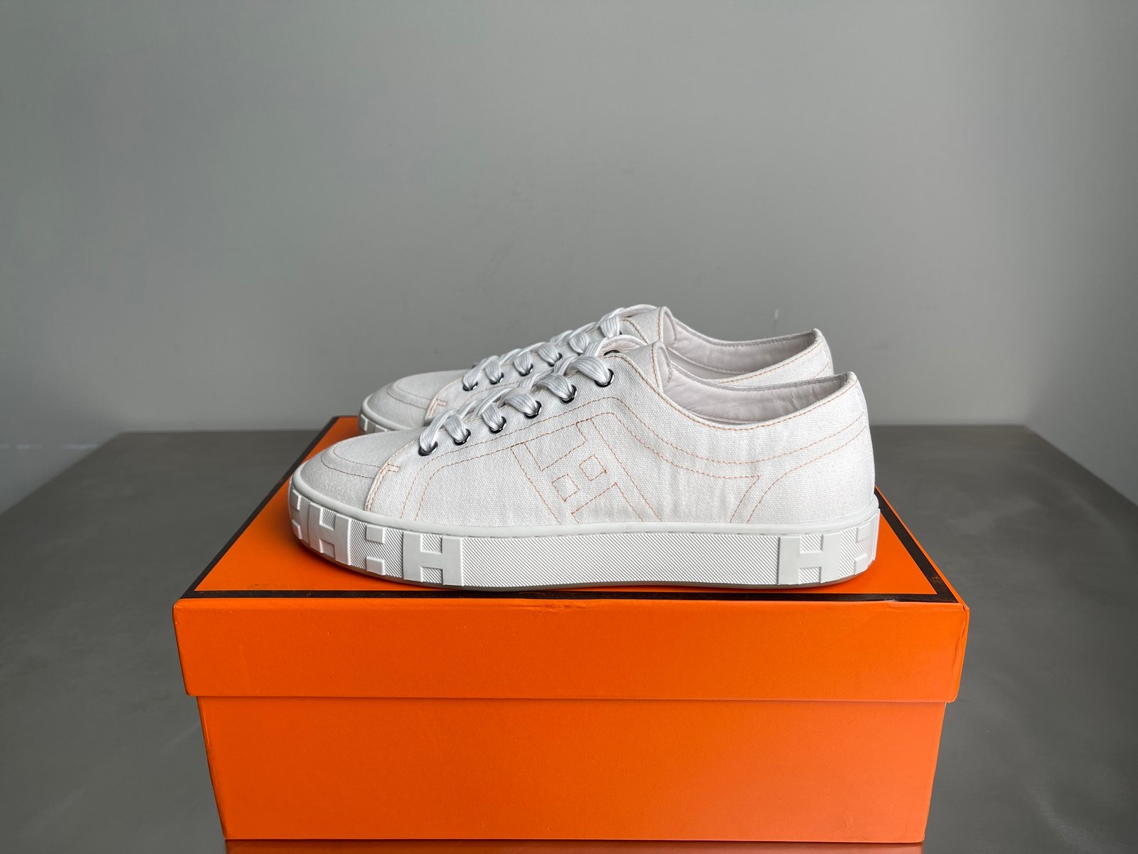 Hermès Baskets basses H en toile écrue