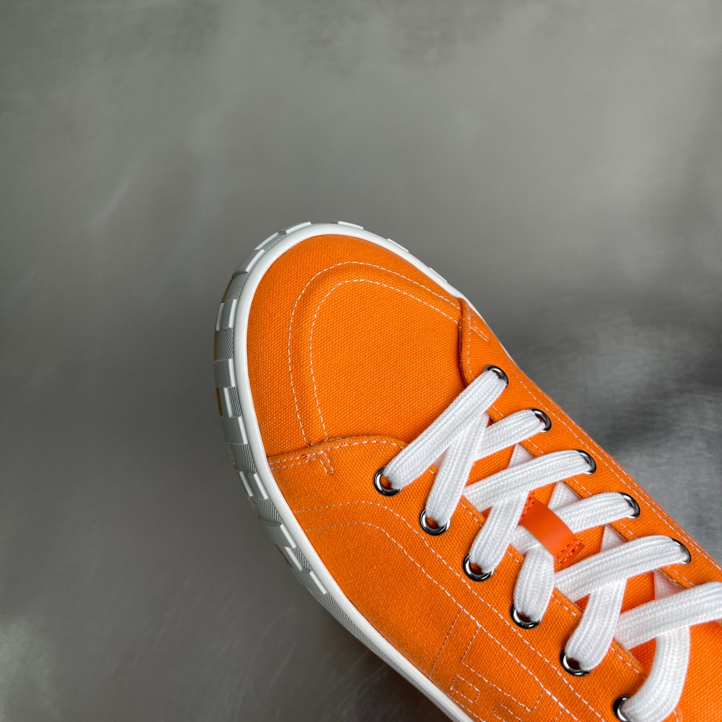 Hermès Baskets basses H en toile orange – Image 5