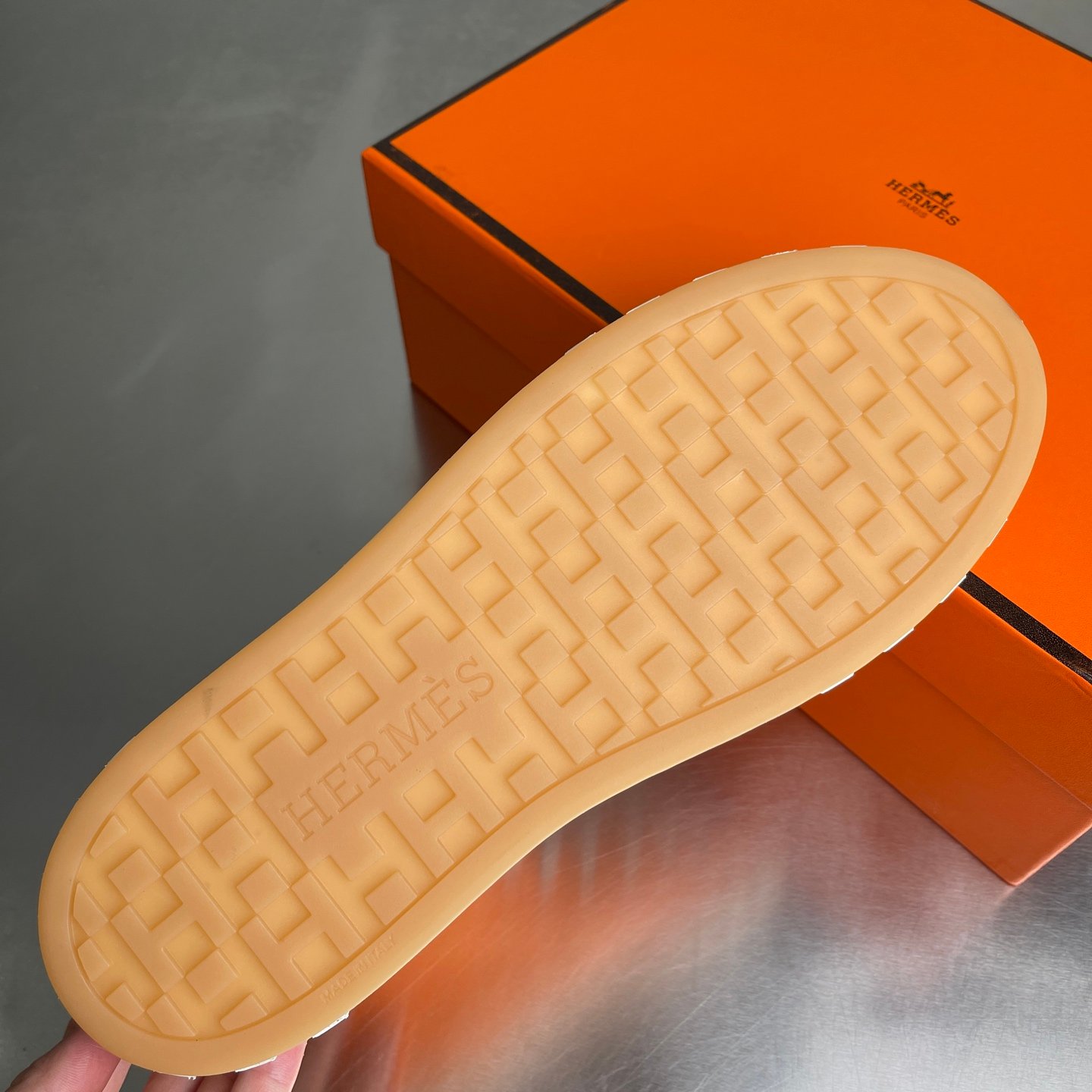 Hermès Baskets basses H en toile orange – Image 8