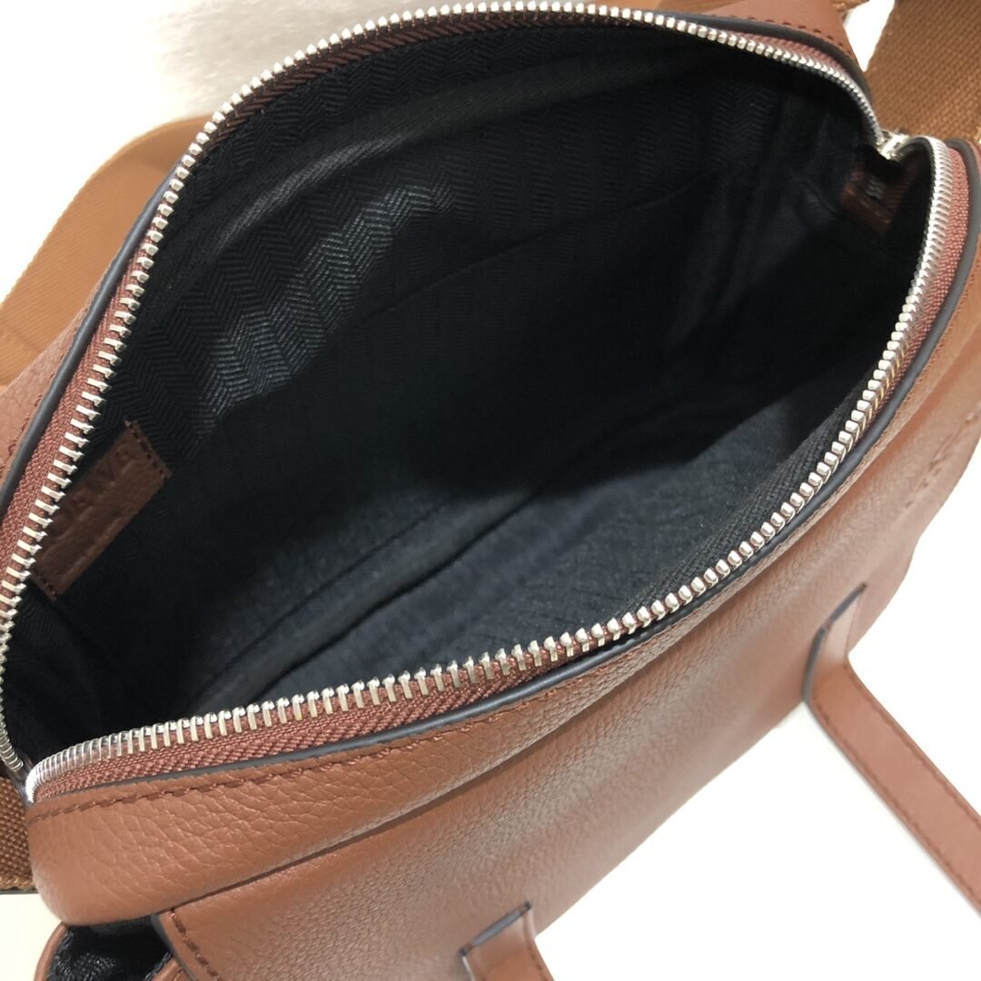 Loewe Military Messenger – Marron