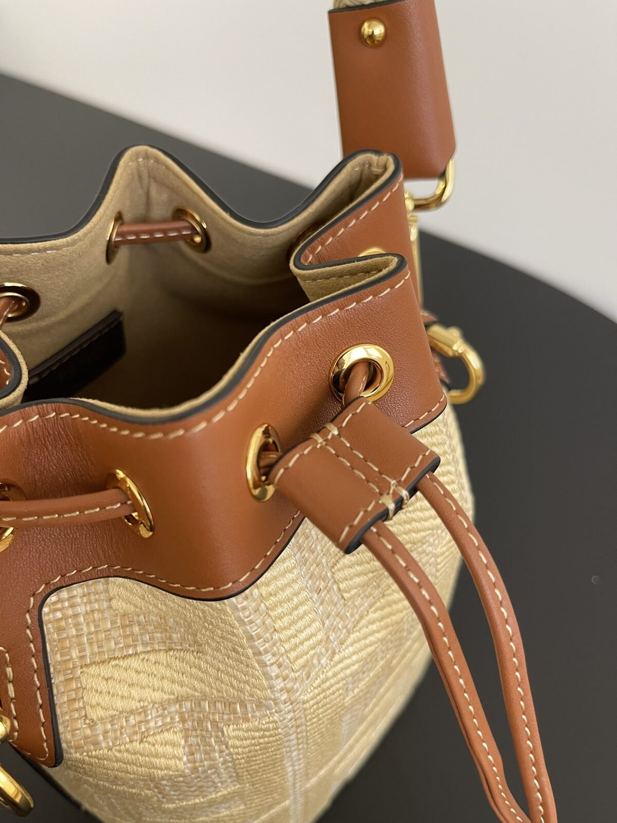Fendi Mon Tresor – Beige et Marron