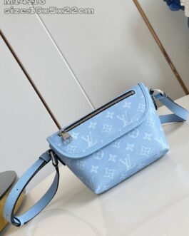 Louis Vuitton Pochette Monogram – Bleu ciel