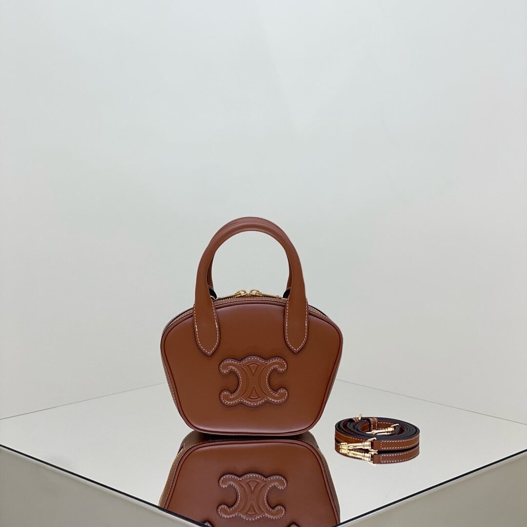 Celine Triomphe Mini – Marron