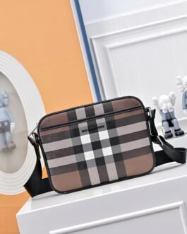 Burberry Check Crossbody Camera Bag 22 × 16 × 9 cm – Beige Check