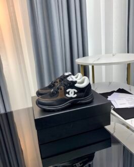 Chanel Baskets CC à semelle chunky noir
