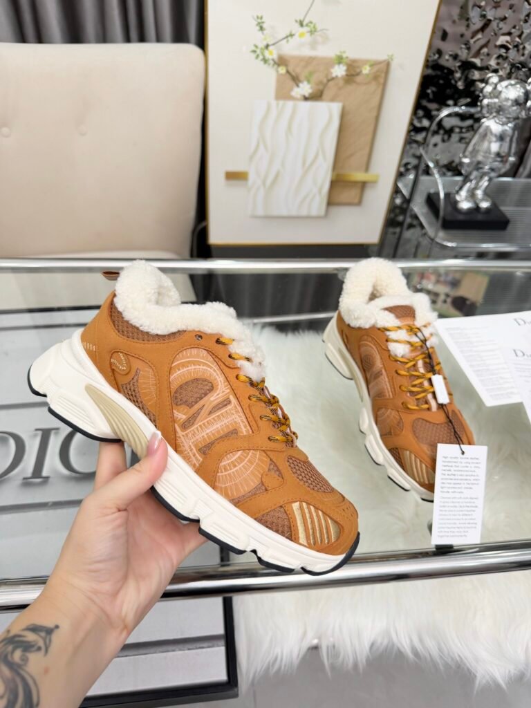 Dior B44 Blade camel et blanc