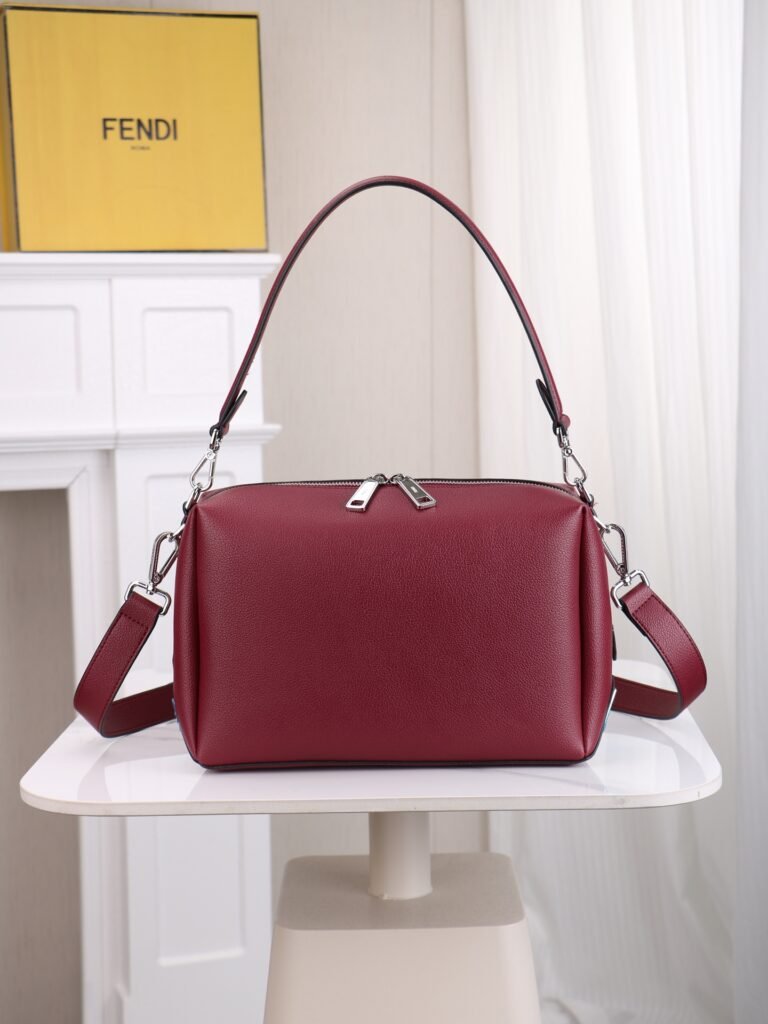Fendi By The Way Soft Medium 29 × 17 × 13 cm – Bordeaux