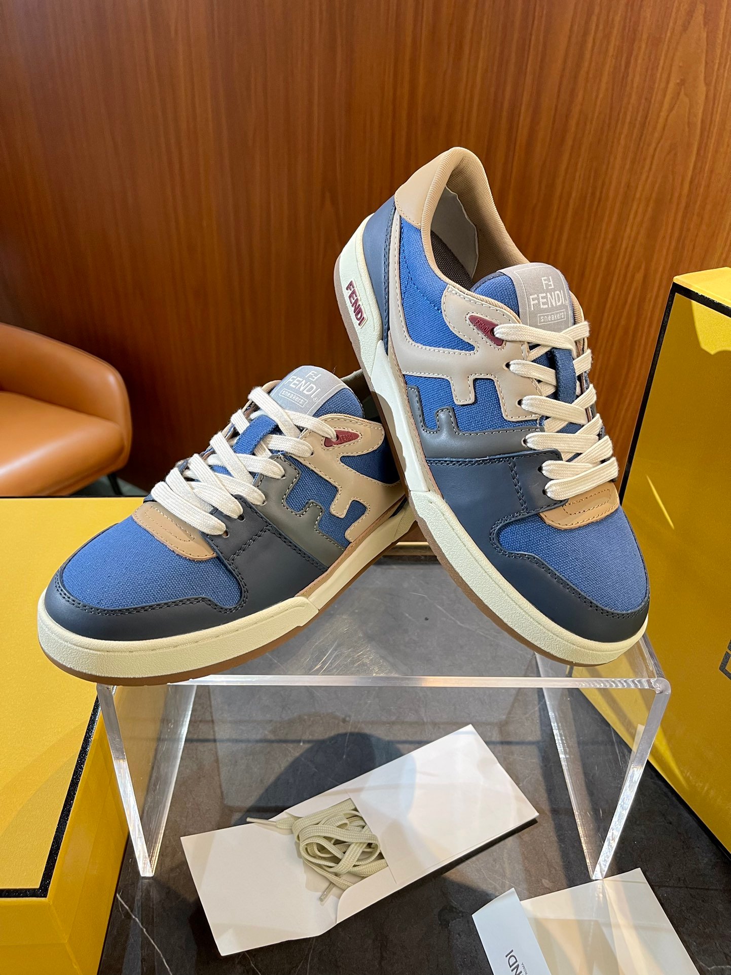 Fendi Match bleu et gris – Image 2
