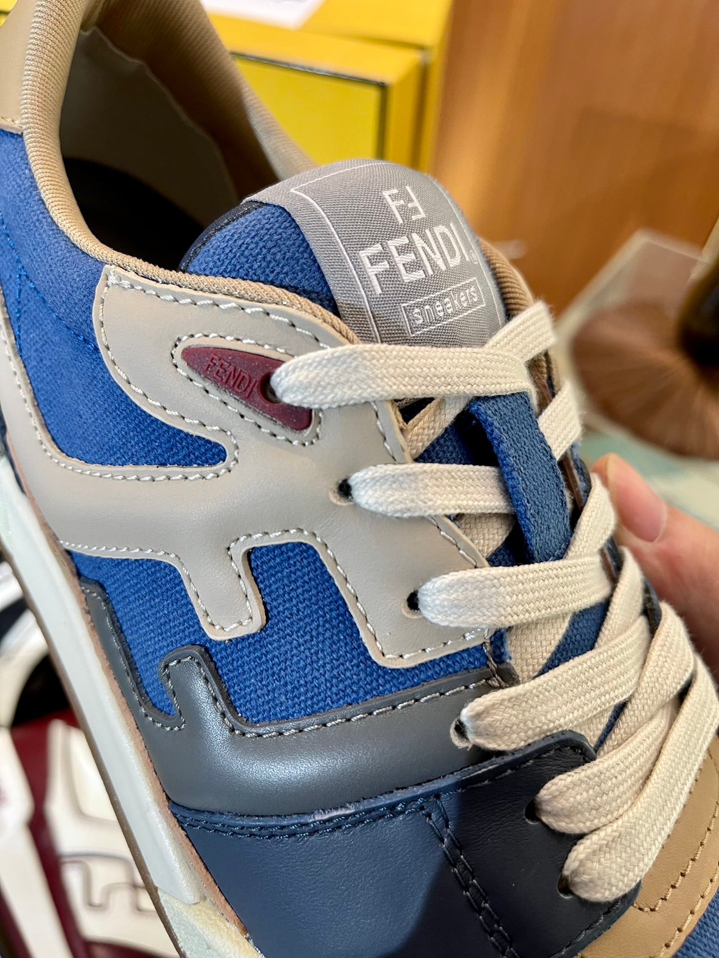 Fendi Match bleu et gris – Image 3