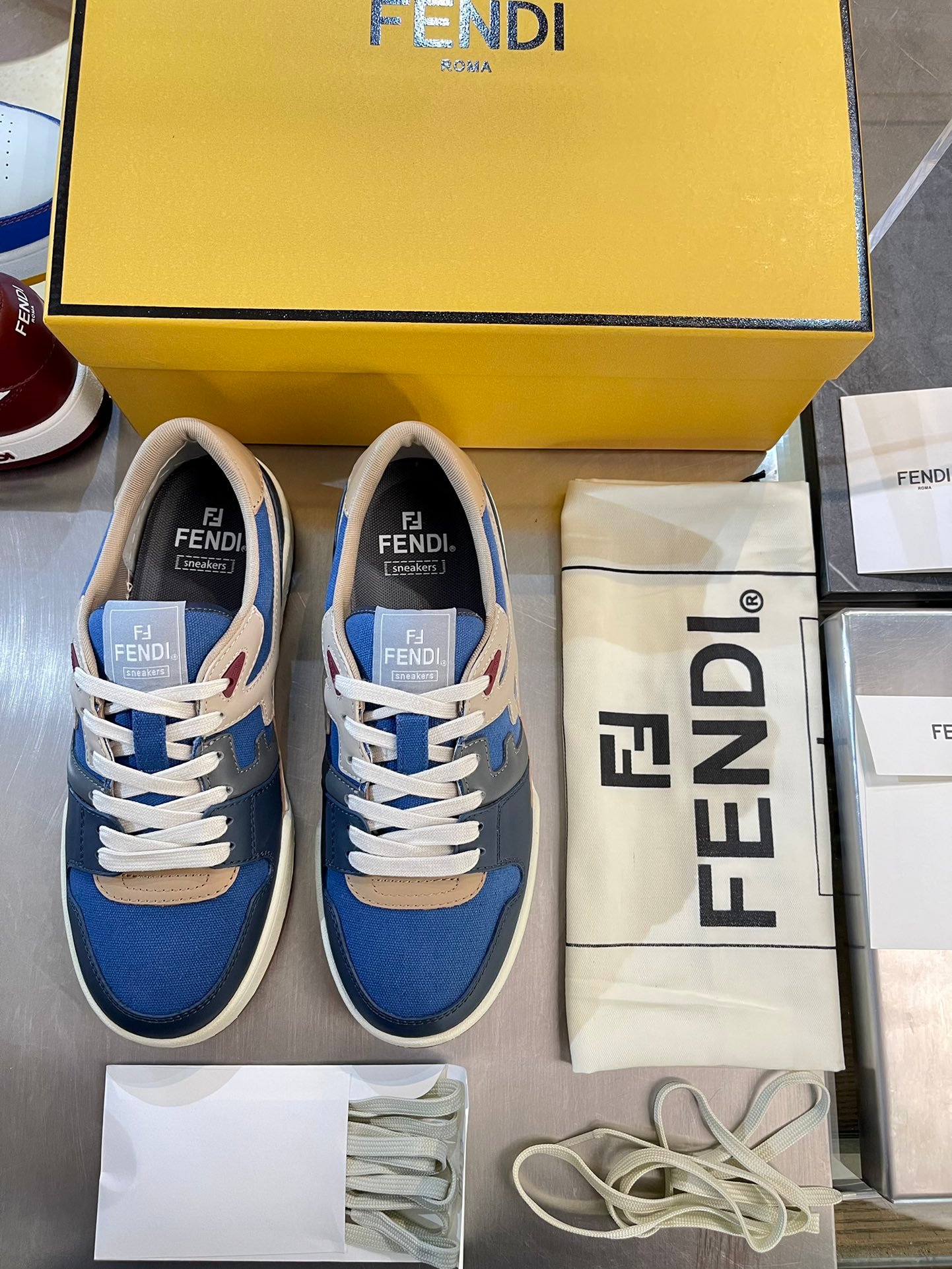 Fendi Match bleu et gris – Image 6