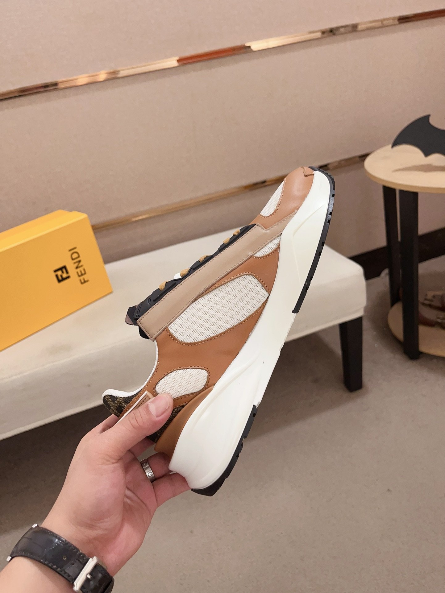 Fendi Match marron et blanc – Image 5