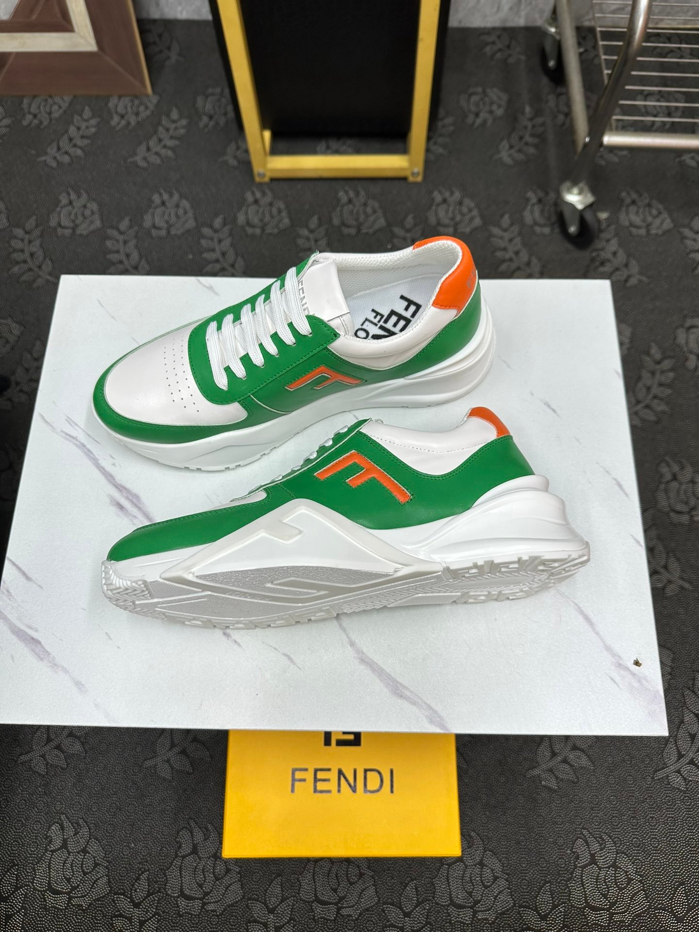 Fendi Match vert et blanc – Image 4