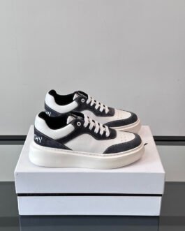 Givenchy Baskets basses 4G noir et blanc