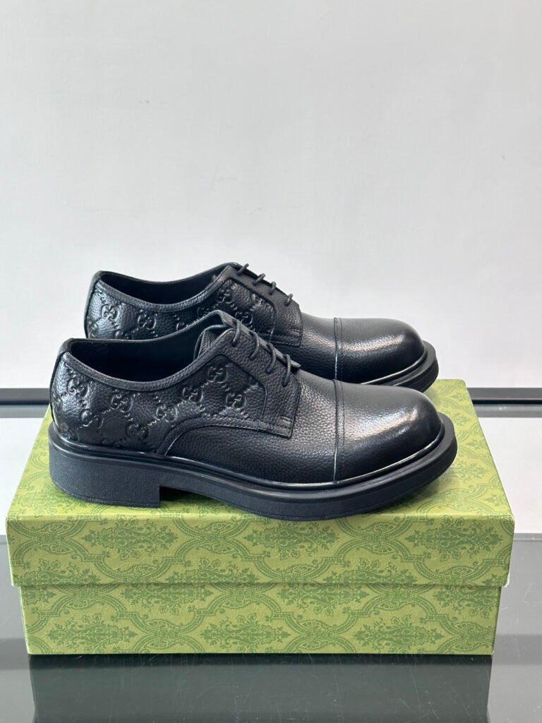 Gucci Derby classique noir