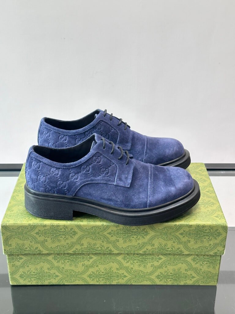 Gucci Derby en daim bleu