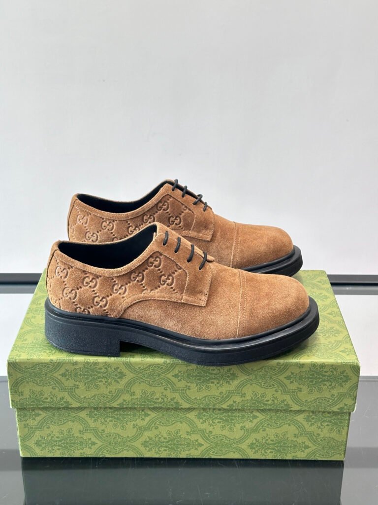 Gucci Derby GG marron et beige