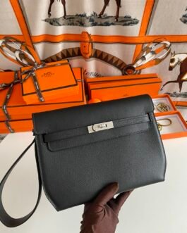 Hermès Kelly Messenger PM 27 × 19 × 10 cm – Bleu Marine