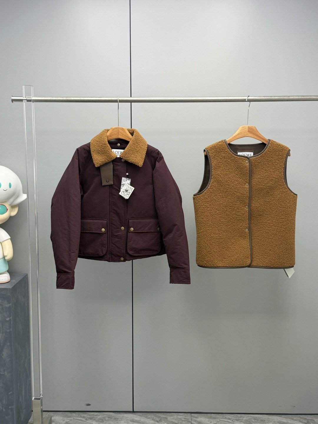 Loewe Anagram Shearling-Collar Padded Jacket – Veste matelassée