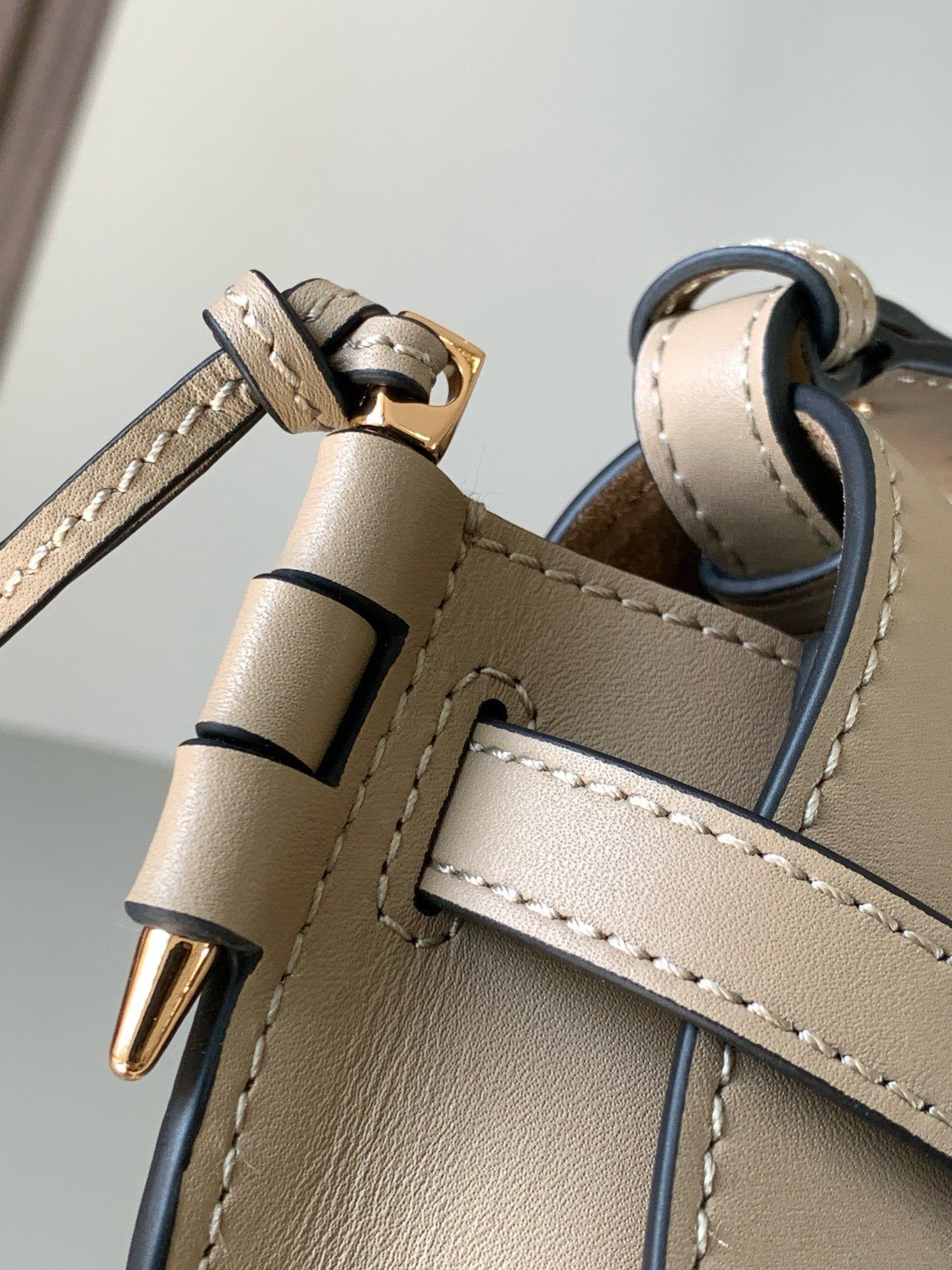 Loewe Mini Gate Dual 21 × 12,5 × 9,5 cm – Beige Sable – Image 6