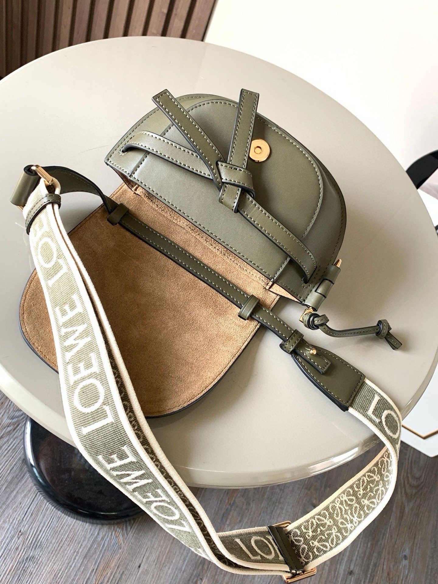 Loewe Mini Gate Dual 21 × 12,5 × 9,5 cm – Vert Olive – Image 7