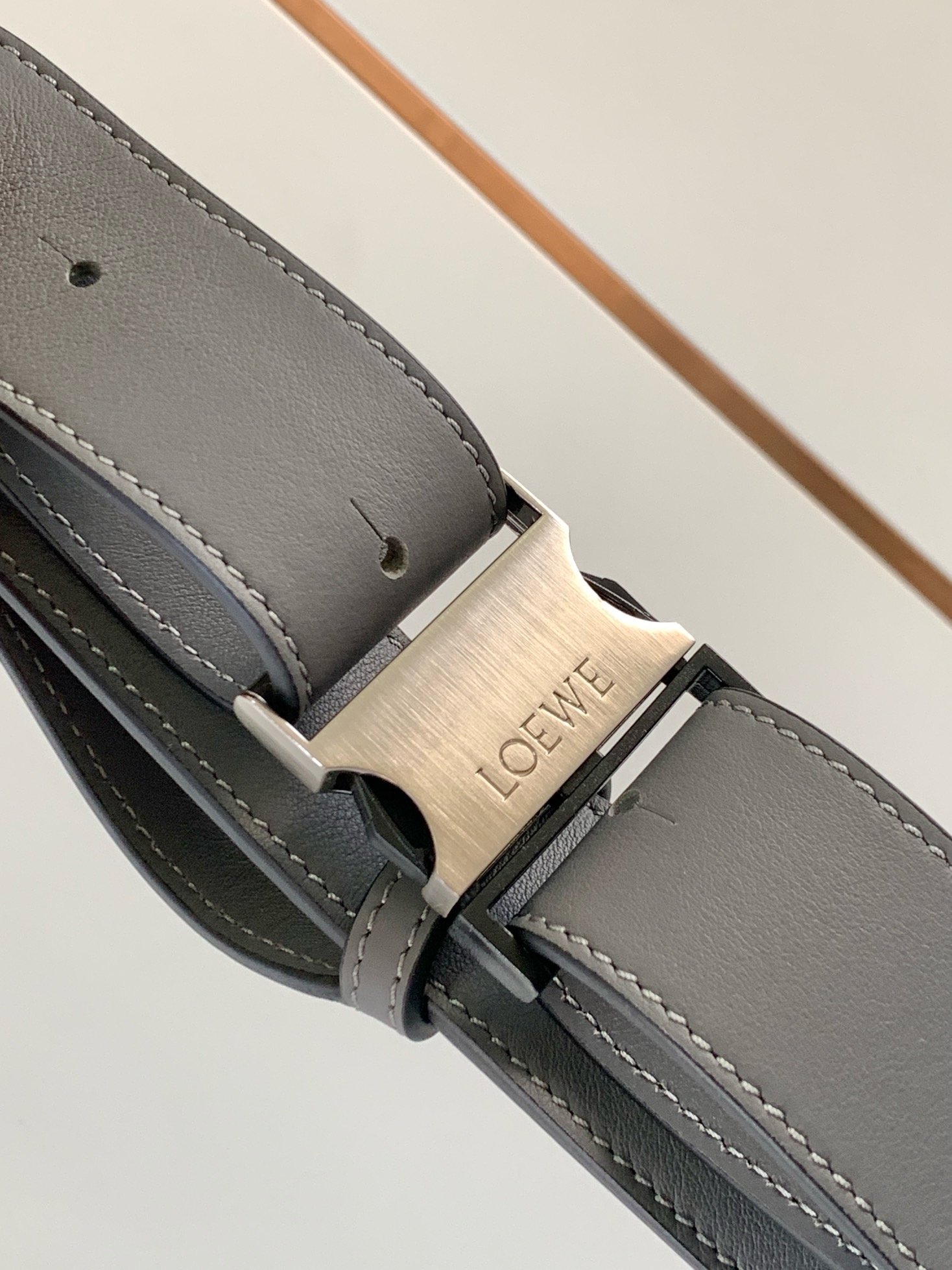 Loewe Small Puzzle Bumbag 24 × 16 × 10 cm – Gris – Image 6