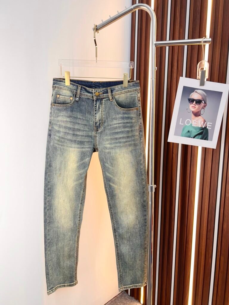 Loro Piana Jean coupe droite bleu délavé