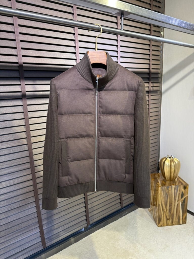 Loro Piana Veste matelassée marron