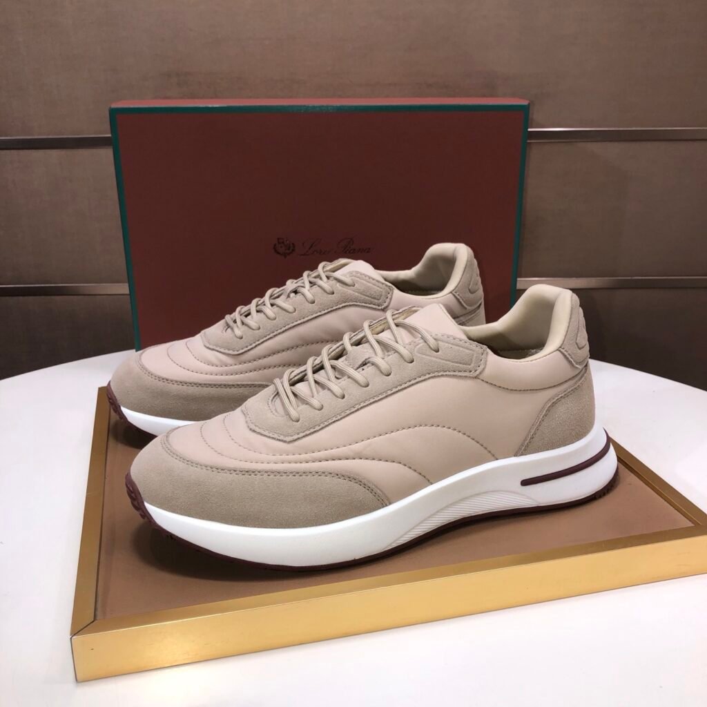 Loro Piana Week End Walk beige