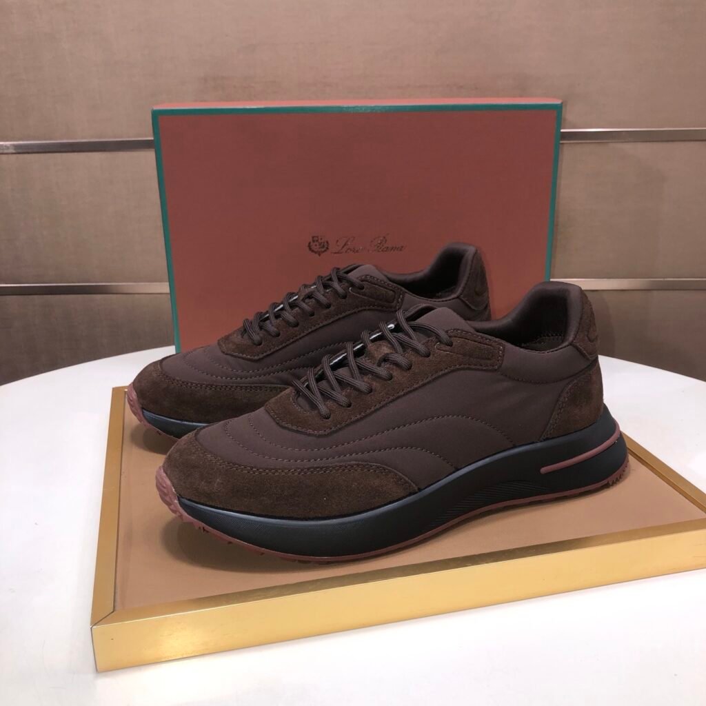 Loro Piana Week End Walk marron foncé