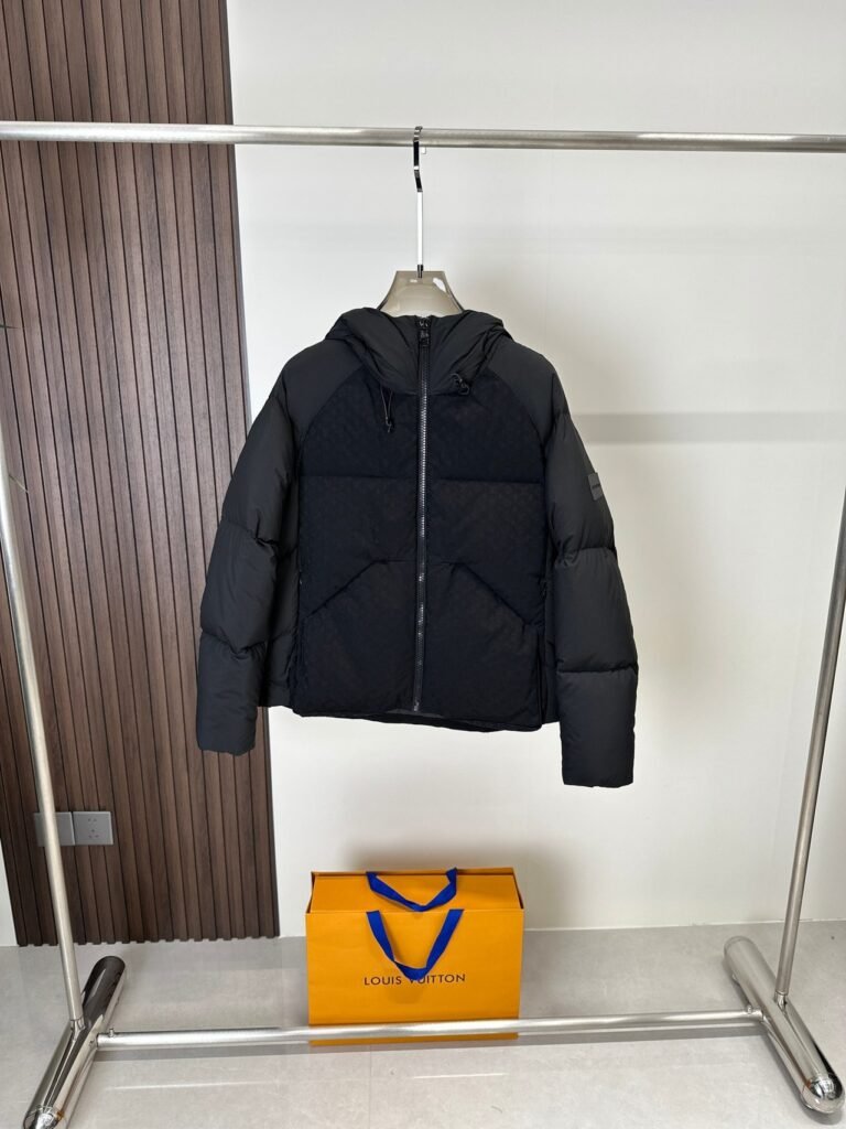 Louis Vuitton 2054 Heat Reactive Puffer – Doudoune