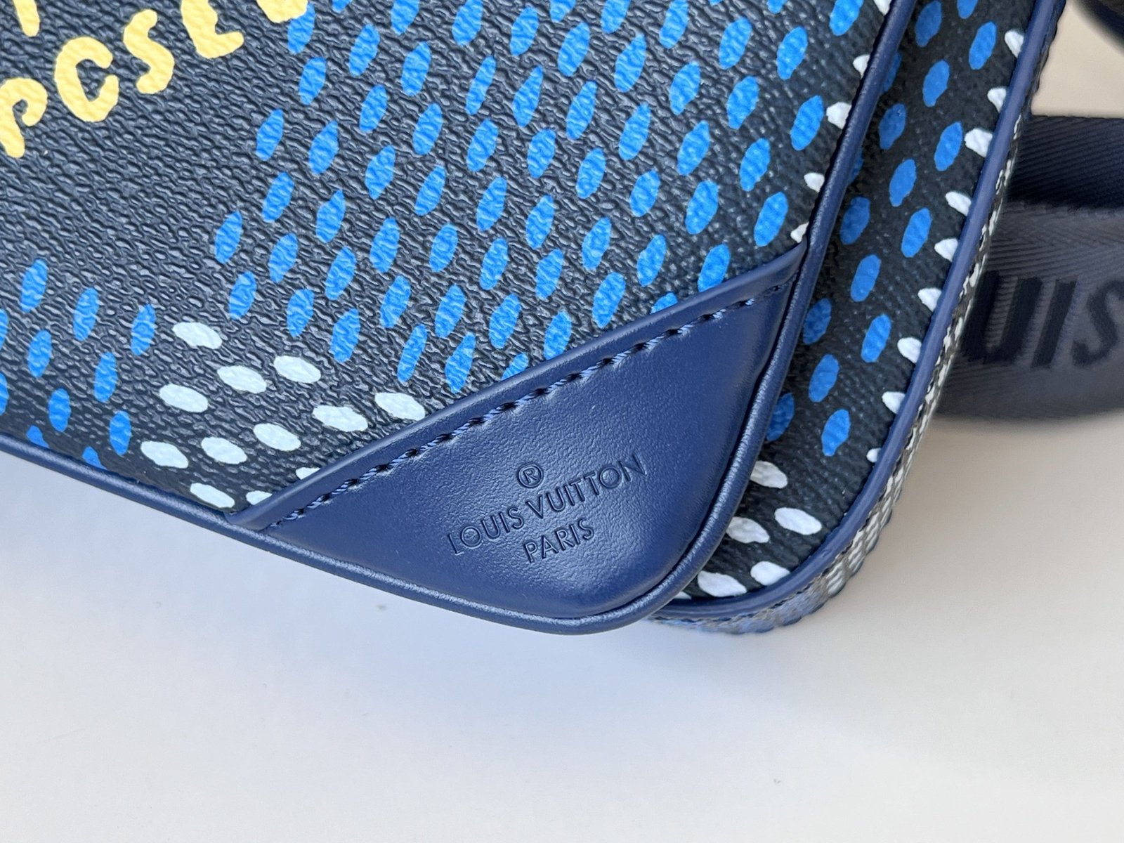 Louis Vuitton Nil Damoflage 25 × 17,5 × 11 cm – Bleu Indigo – Image 5