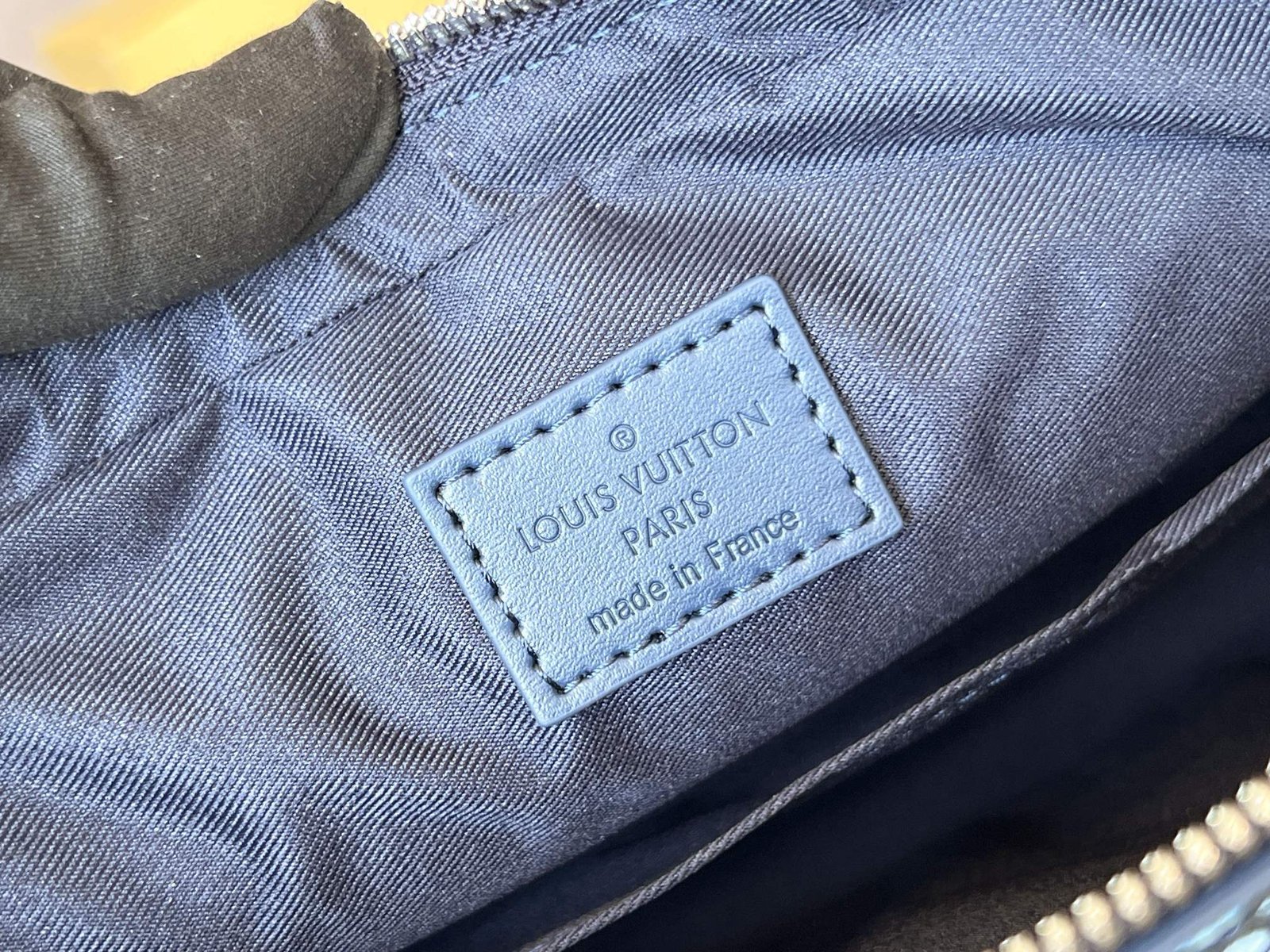 Louis Vuitton Nil Damoflage 25 × 17,5 × 11 cm – Bleu Indigo – Image 9