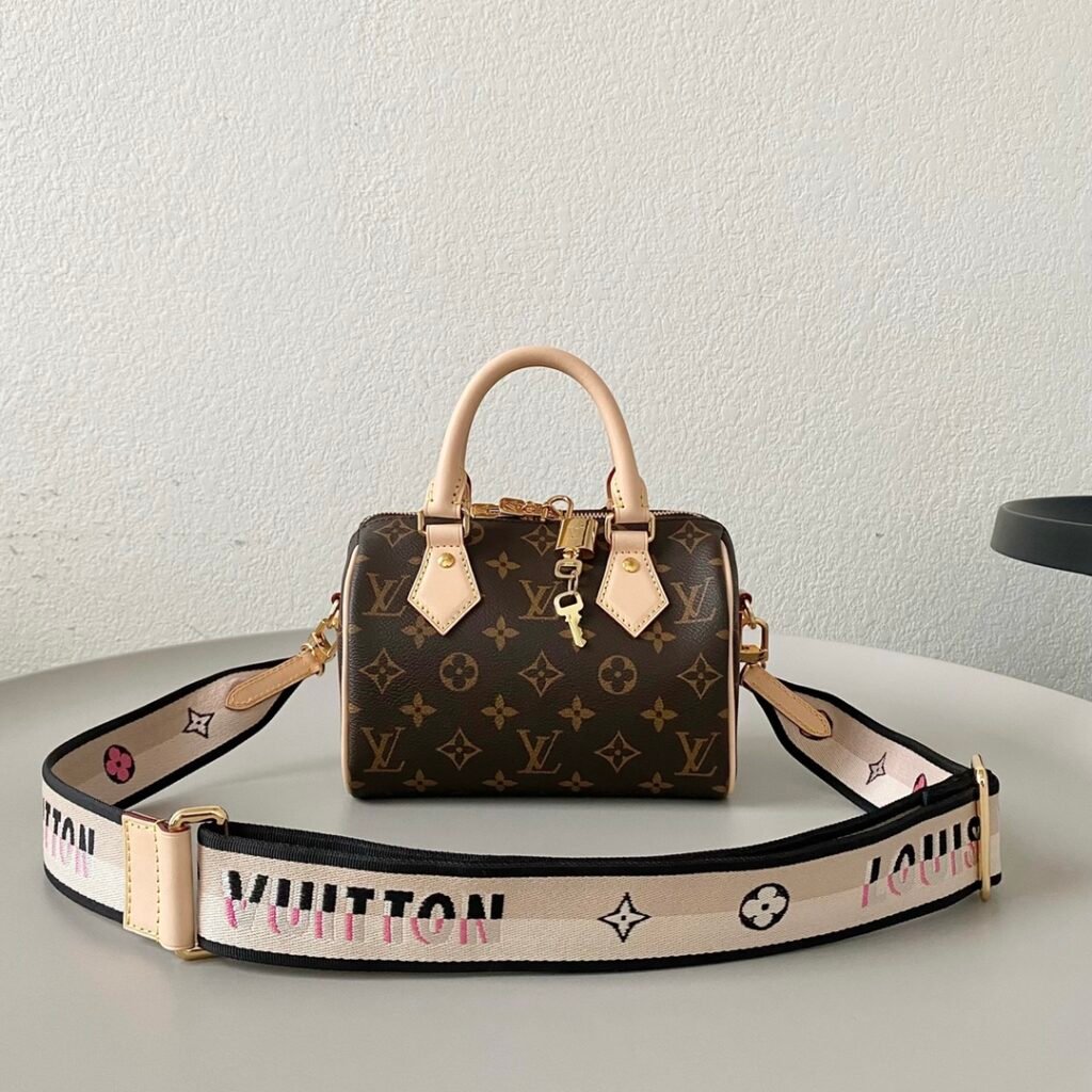 Louis Vuitton Speedy Bandoulière 20 20,5 × 13,5 × 12 cm – Monogram marron – bandoulière blanc noir