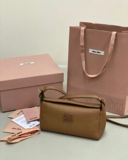 Miu Miu Sac bandoulière cuir coloris B003