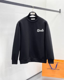 Moncler Pull Logo Script