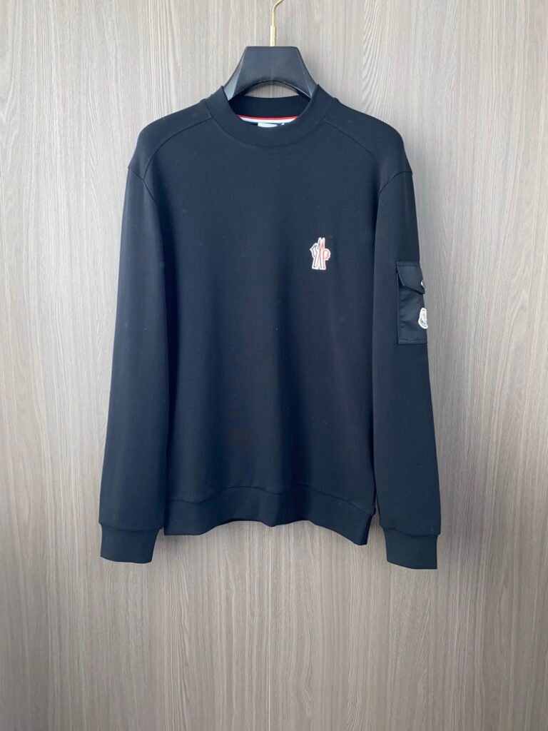 Moncler Pull Patch Manche