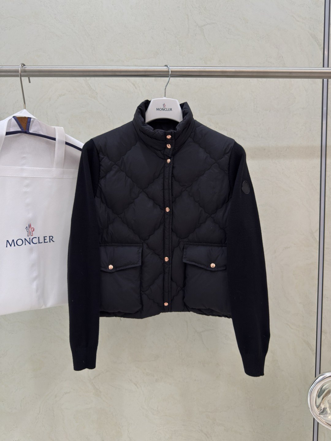 Moncler Square-Quilted Padded Wool Zip-Up Cardigan – Veste matelassée