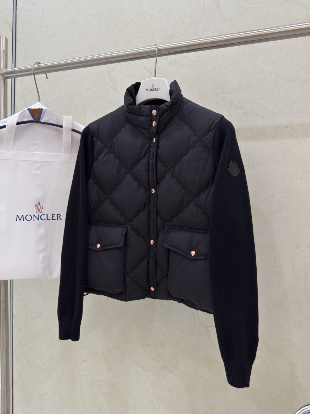 Moncler Square-Quilted Padded Wool Zip-Up Cardigan – Veste matelassée