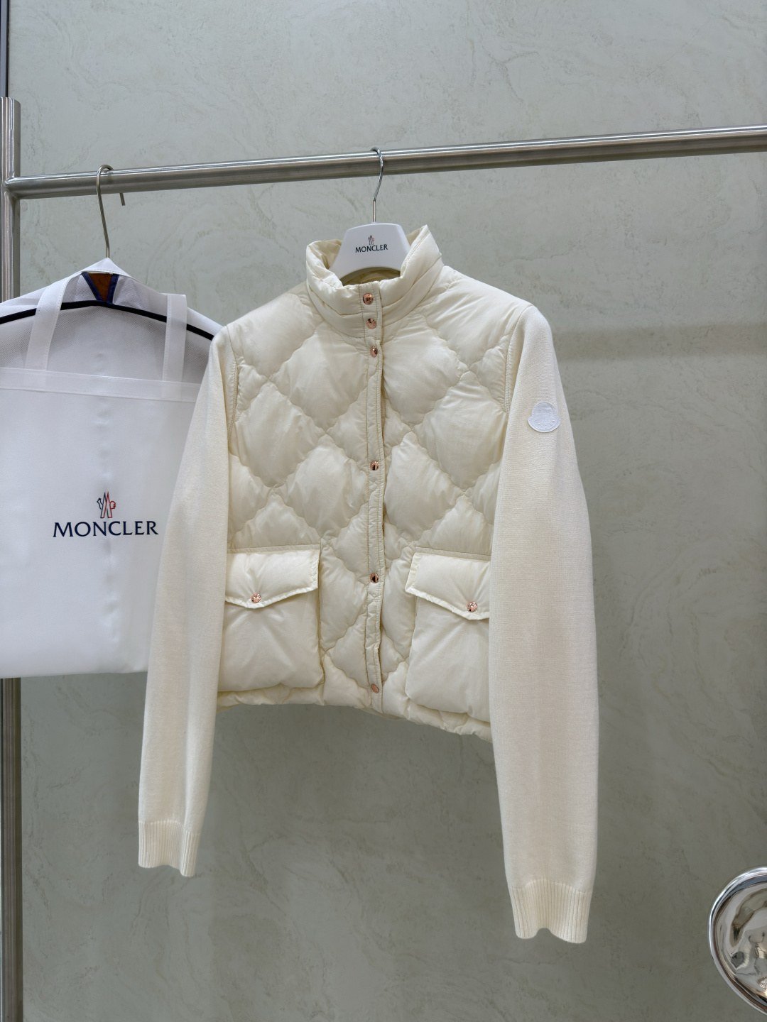 Moncler Square-Quilted Padded Wool Zip-Up Cardigan – Veste matelassée